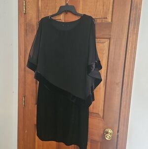 Elegant Black Layered Women's Dress